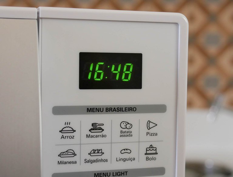 Painel de micro-ondas 