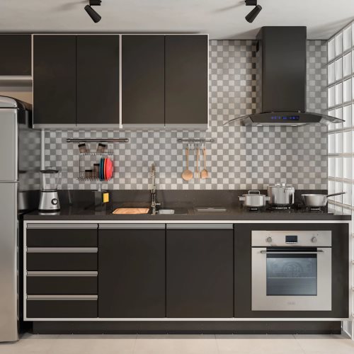Cozinha decorada com preto