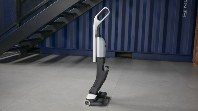 Karcher FC 4 - Imagem sobre Texto-Limpadora-de-pisos-Karcher_027