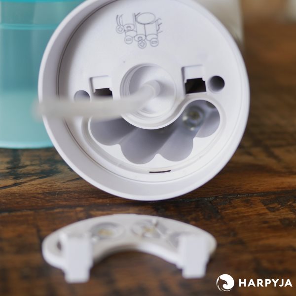 Dispenser Automático de Sabão - Imagem sobre pilhas-menor