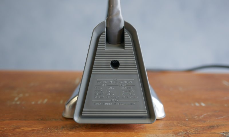 Philips Walita HD1172 - Imagem sobre Texto-Ferro-de-passar-Walita_001