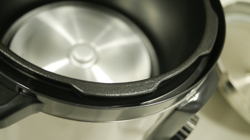 Philips Walita RI3103 - Imagem sobre vala para limpeza