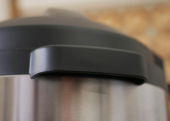 Electrolux Inox 6L PCC20 - Imagem sobre alças-menor