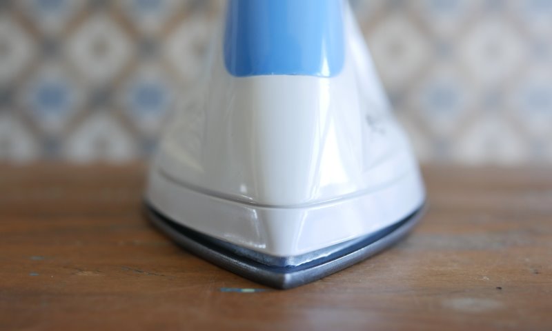 Vicini VCL-021 - Imagem sobre Texto-Ferro-de-Passar-Vicini_001 (3)