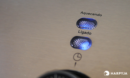 Luz indicadora de funcionamento e aquecimento Air fry Oster Multifuncional 