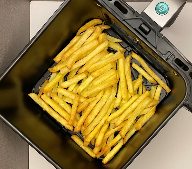 Gaabor Analógica com Visor - Imagem sobre batatas no cesto