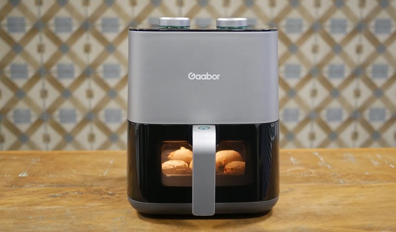 Gaabor Analógica com Visor - Imagem sobre janela 3