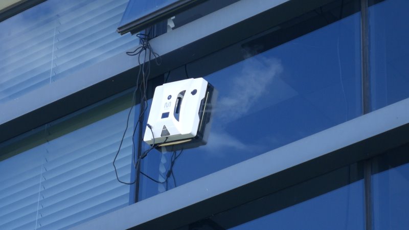 Robô Limpador de Janelas Multi Cleanbot Aqua R1800 - Imagem sobre Texto-Limpa-Vidros-MULTI_013