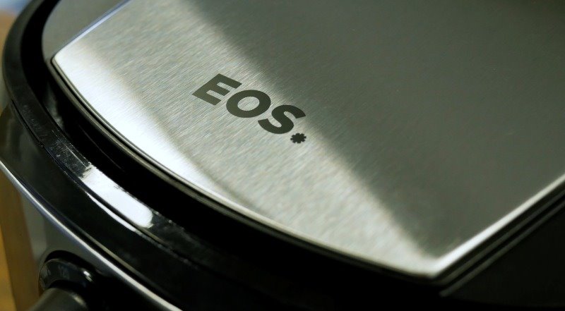 EOS Cheff Gourmet EAF42 - Imagem sobre inox no topo
