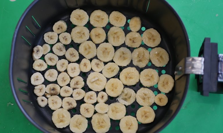 Oster OFRT660 - Imagem sobre banana cut