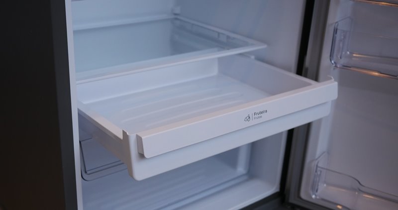 Consul Frost Free CRM56 Inox 450 Litros - Imagem sobre frutas